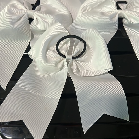 5 white bows - Picture 5 of 5